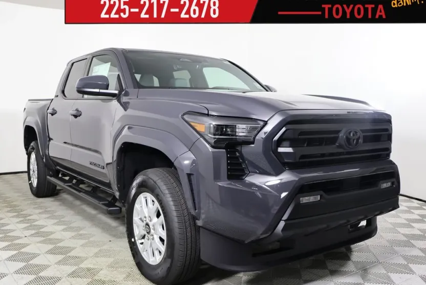 2025 Toyota Tacoma SR5 Double Cab photo 1