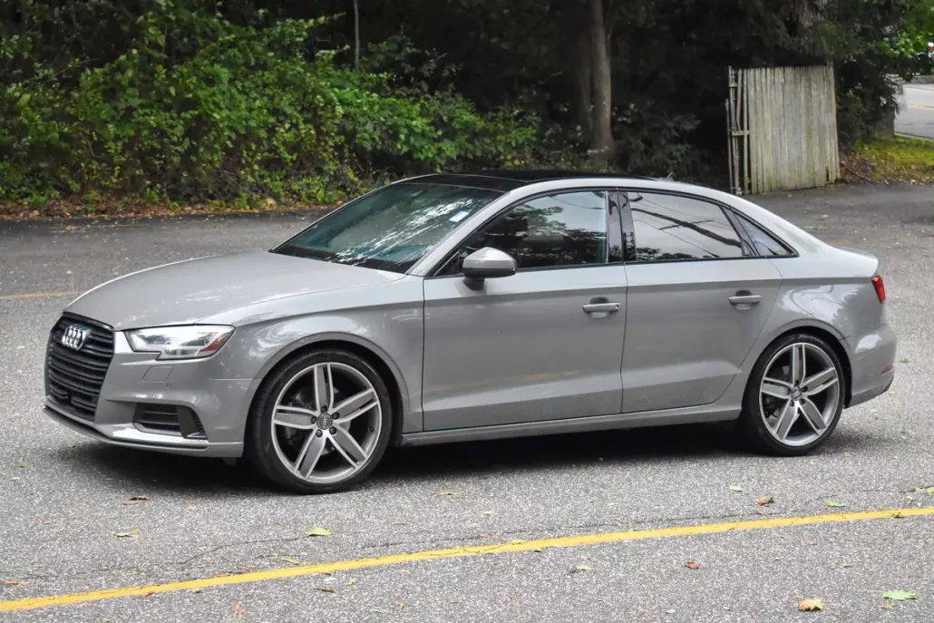 2020 Audi A3 2.0T Premium Plus photo 1