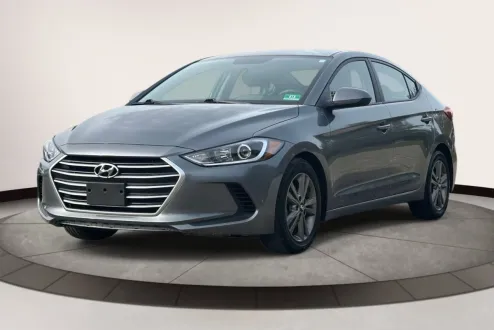 2018 Hyundai Elantra SEL photo 2