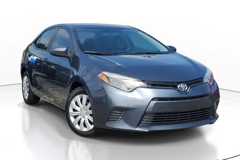 2015 Toyota Corolla L photo 1