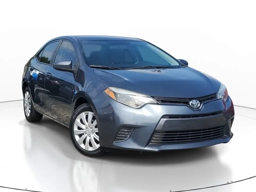 2015 Toyota Corolla L photo 1