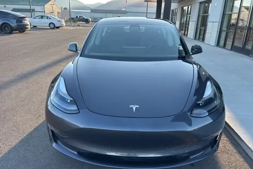 2021 Tesla Model 3 Long Range photo 1