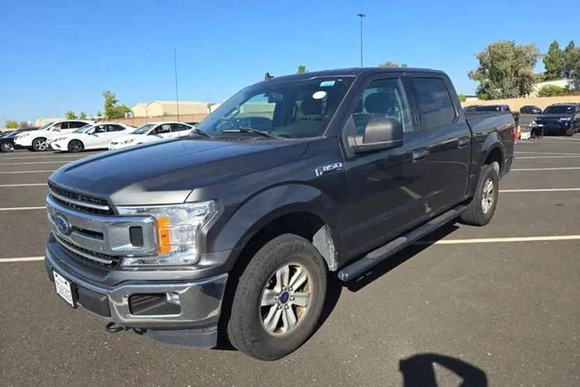 2019 Ford F-150 XLT photo 1