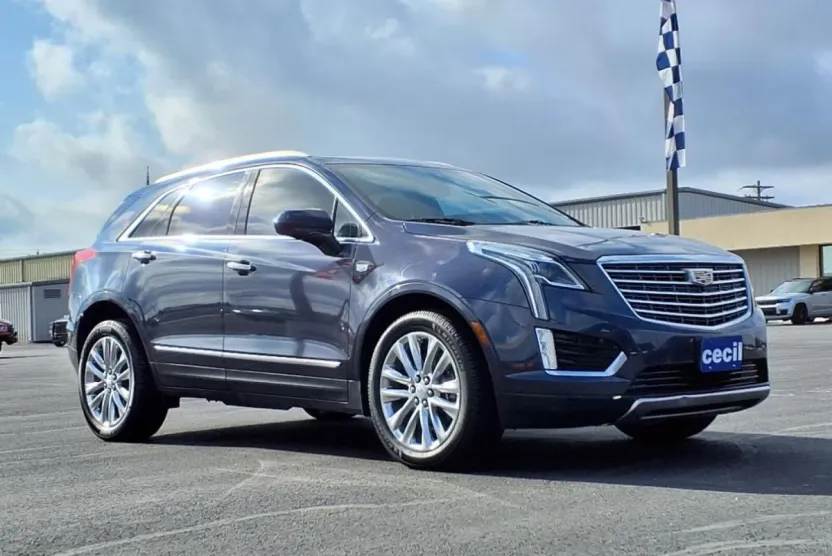 2018 Cadillac XT5 Platinum photo 1