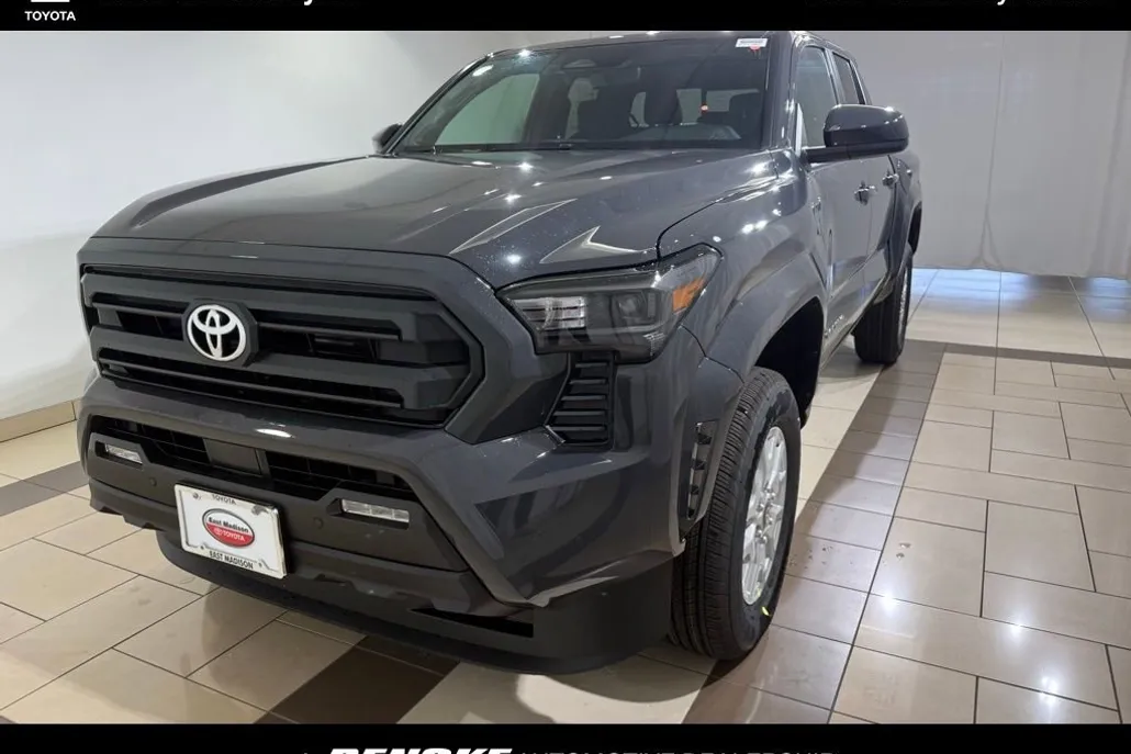 2025 Toyota Tacoma SR5 4x4 Double Cab photo 1