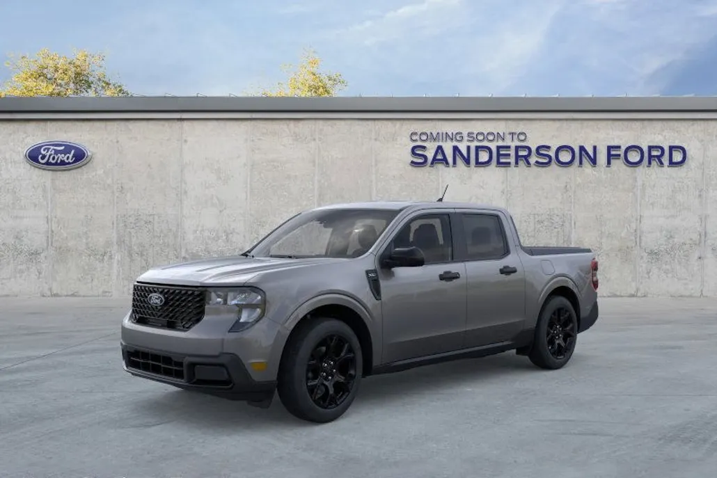 2025 Ford Maverick XLT photo 1