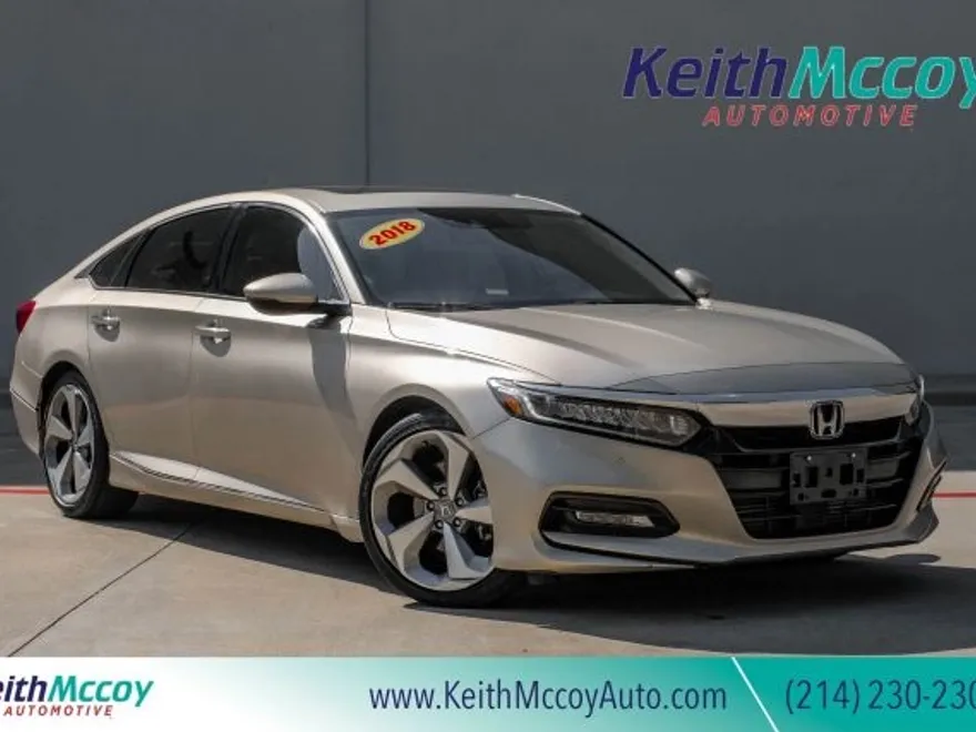 2018 Honda Accord Touring photo 1