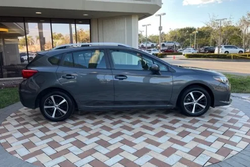 2020 Subaru Impreza Premium photo 3
