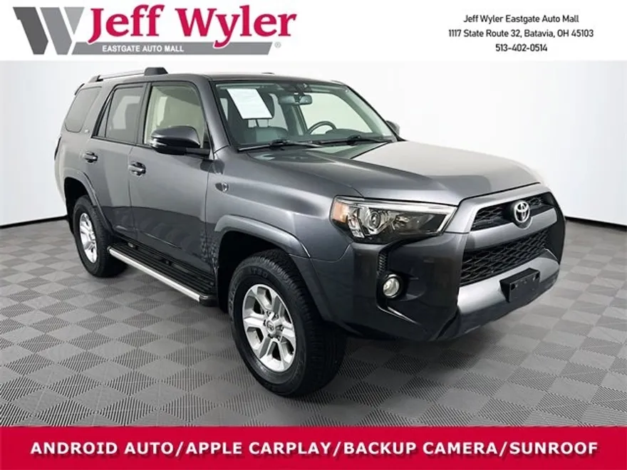 2019 Toyota 4Runner SR5 photo 1