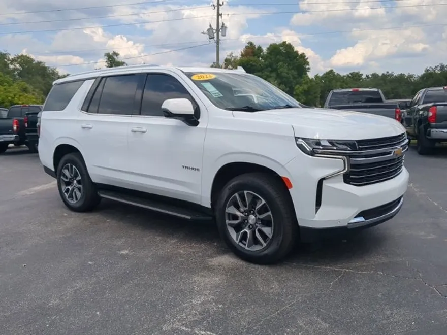 2022 Chevrolet Tahoe LT photo 1