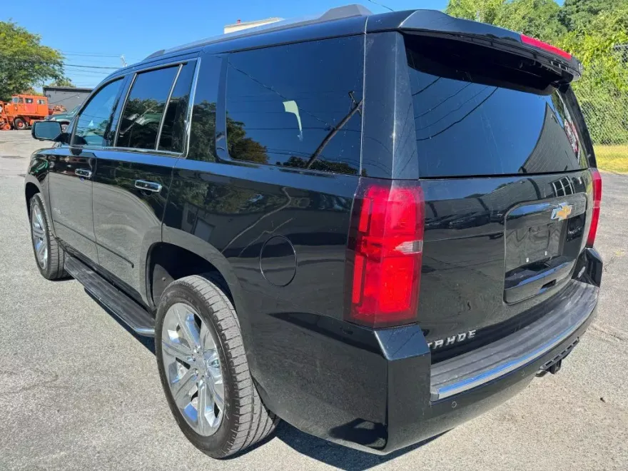 2018 Chevrolet Tahoe Premier photo 1