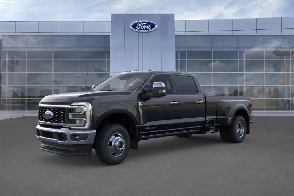 2025 Ford F-350 Lariat photo 1