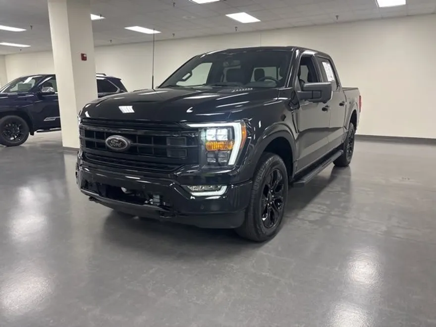 2023 Ford F-150 XLT photo 1