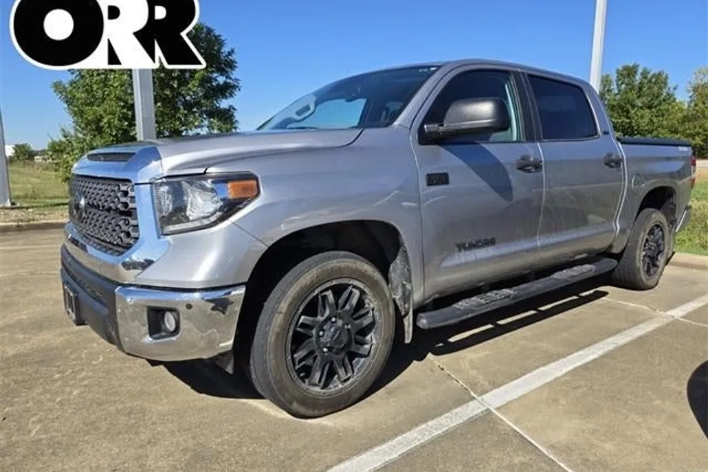 2021 Toyota Tundra SR5 CrewMax photo 1