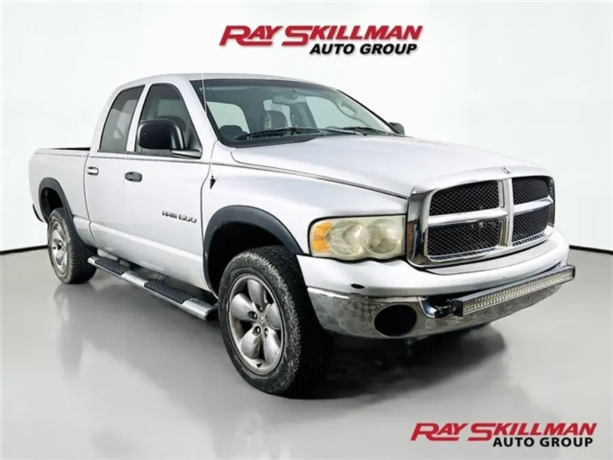 2005 Dodge Ram SLT photo 1