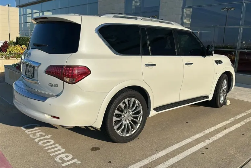 2016 Infiniti QX80 Base photo 1