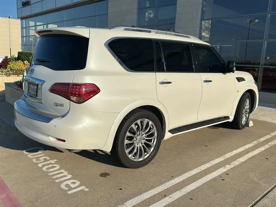 2016 Infiniti QX80 Base photo 1