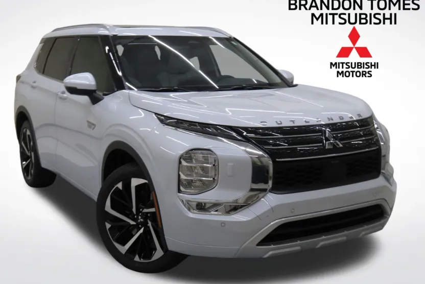 2025 Mitsubishi Outlander PHEV SEL photo 1