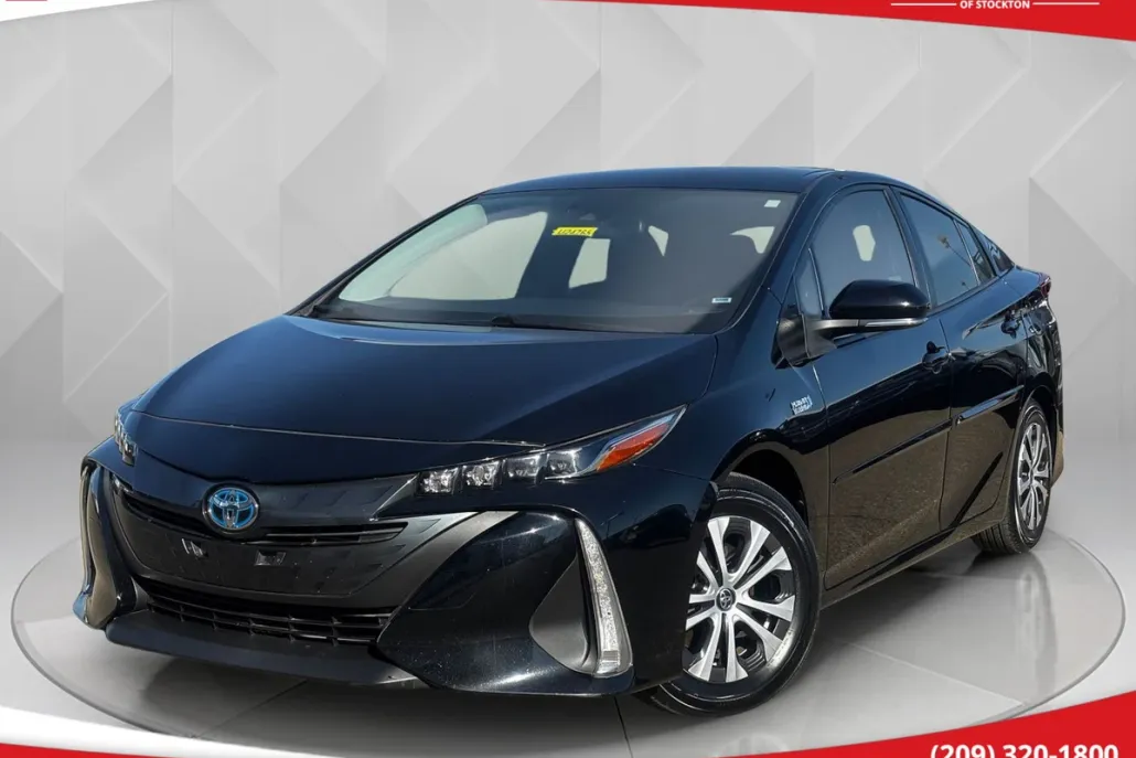 2022 Toyota Prius Prime LE photo 1