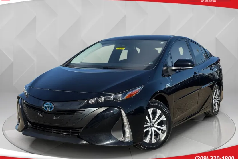 2022 Toyota Prius Prime LE photo 1