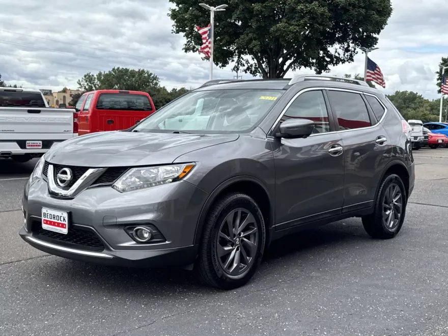 2016 Nissan Rogue SL photo 1