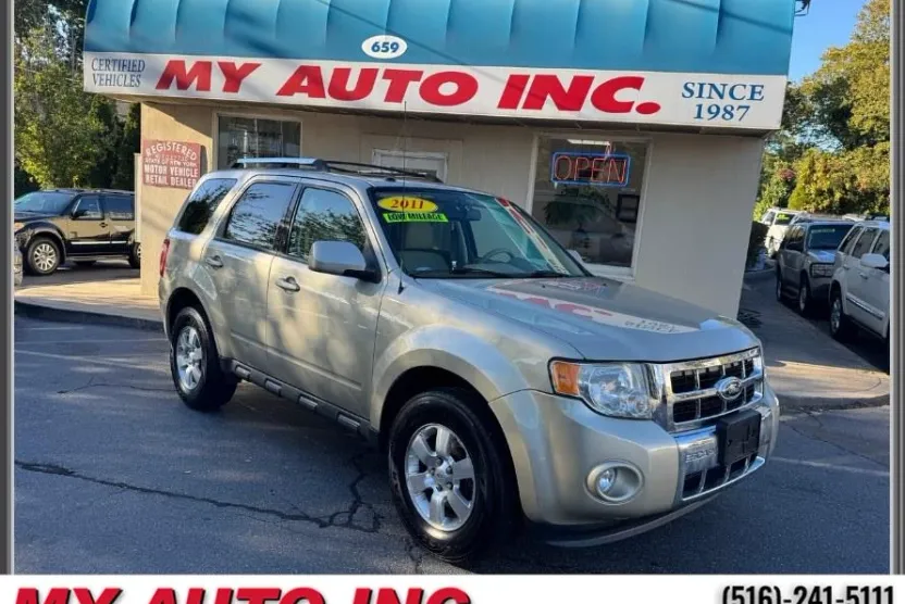 2011 Ford Escape Limited photo 1