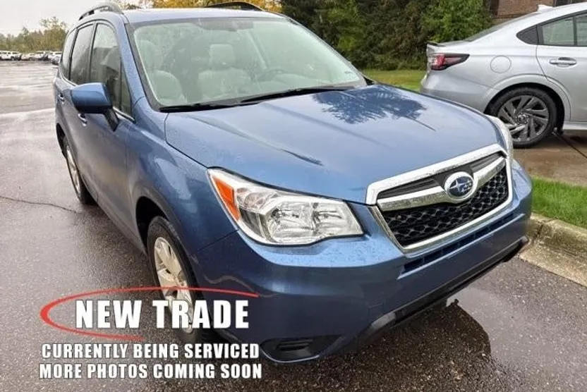 2015 Subaru Forester 2.5i Premium photo 1