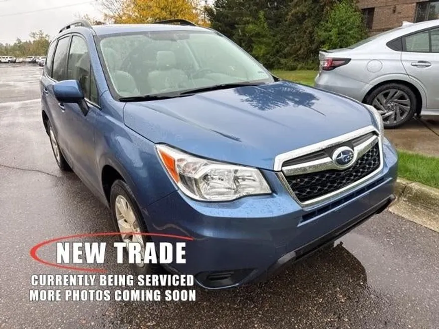 2015 Subaru Forester 2.5i Premium photo 1