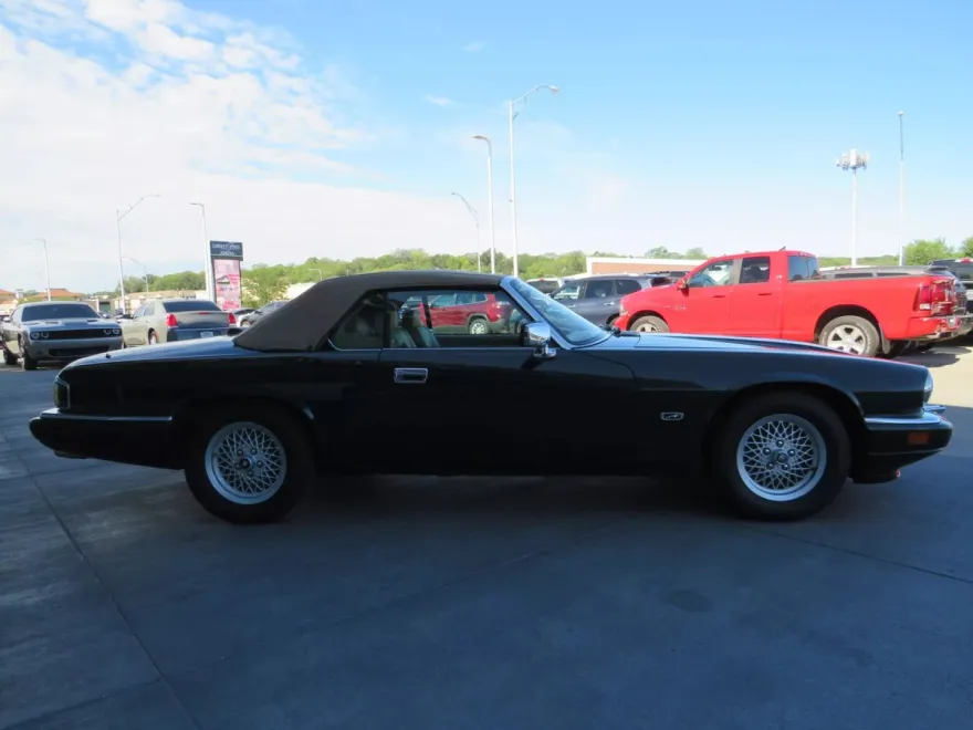 1994 Jaguar XJS photo 10