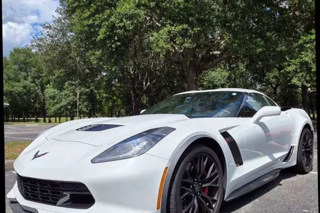 2019 Chevrolet Corvette Z06 Coupe photo 1