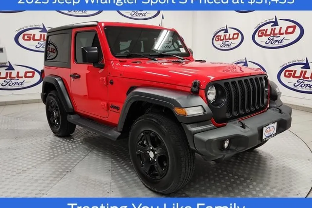 2023 Jeep Wrangler Sport S photo 1