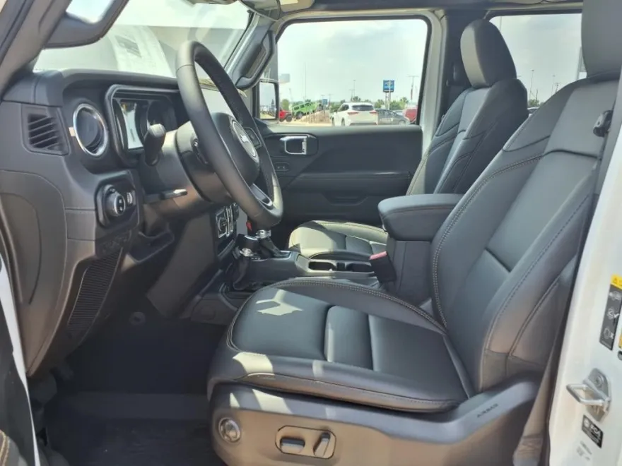 2025 Jeep Gladiator Sport photo 1