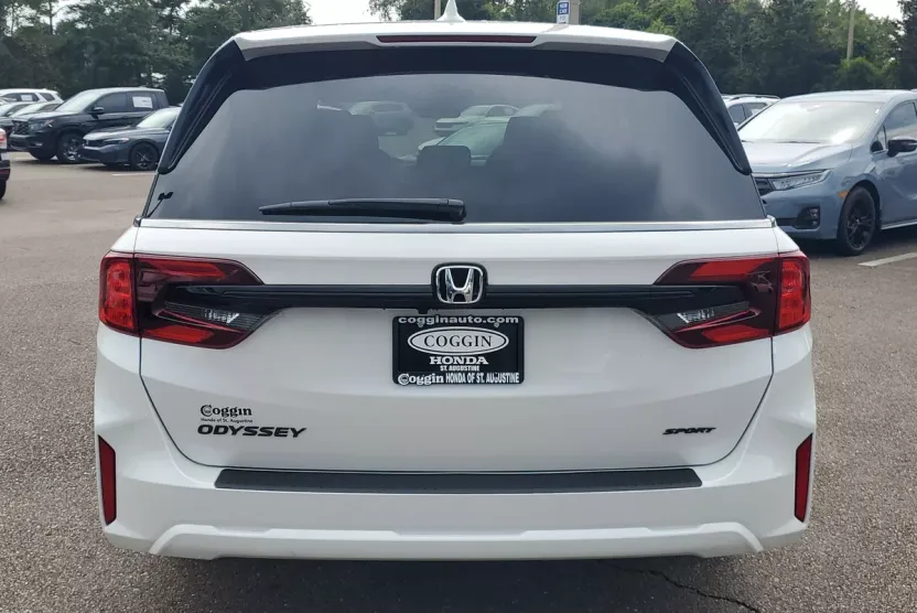 2026 Honda Odyssey photo 1