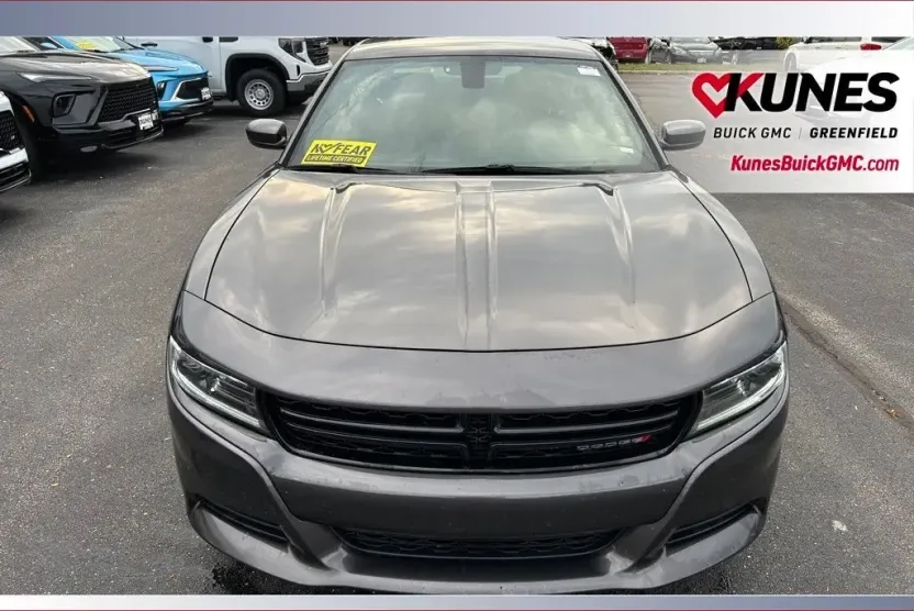 2022 Dodge Charger SXT photo 1