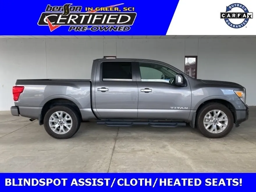 2024 Nissan Titan SV Crew Cab photo 1