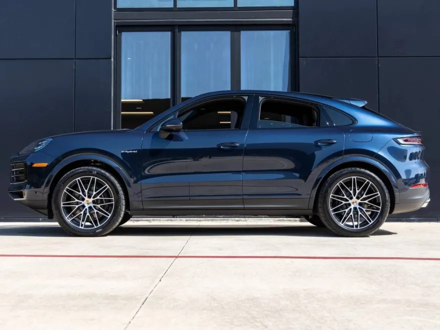 2026 Porsche Cayenne E-Hybrid Coupe photo 1