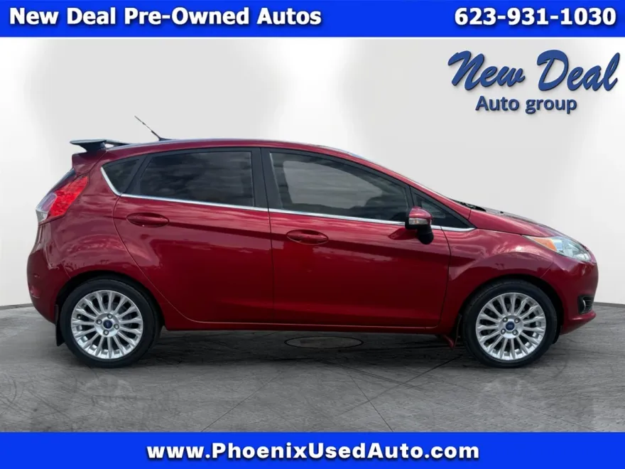 2014 Ford Fiesta Titanium photo 1