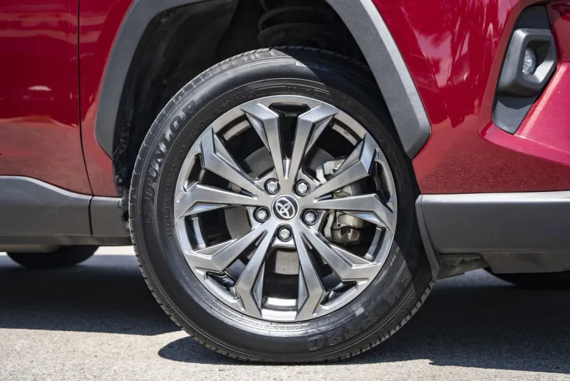 2022 Toyota RAV4 Hybrid XLE Premium photo 1
