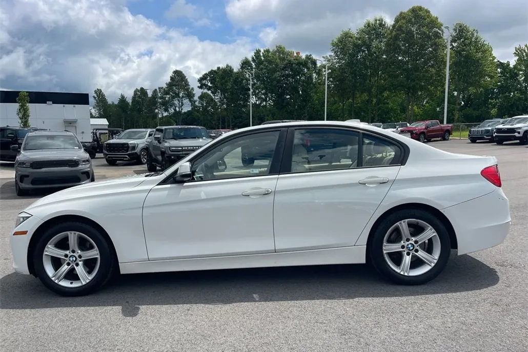 2013 Bmw 328i 3-series photo 1