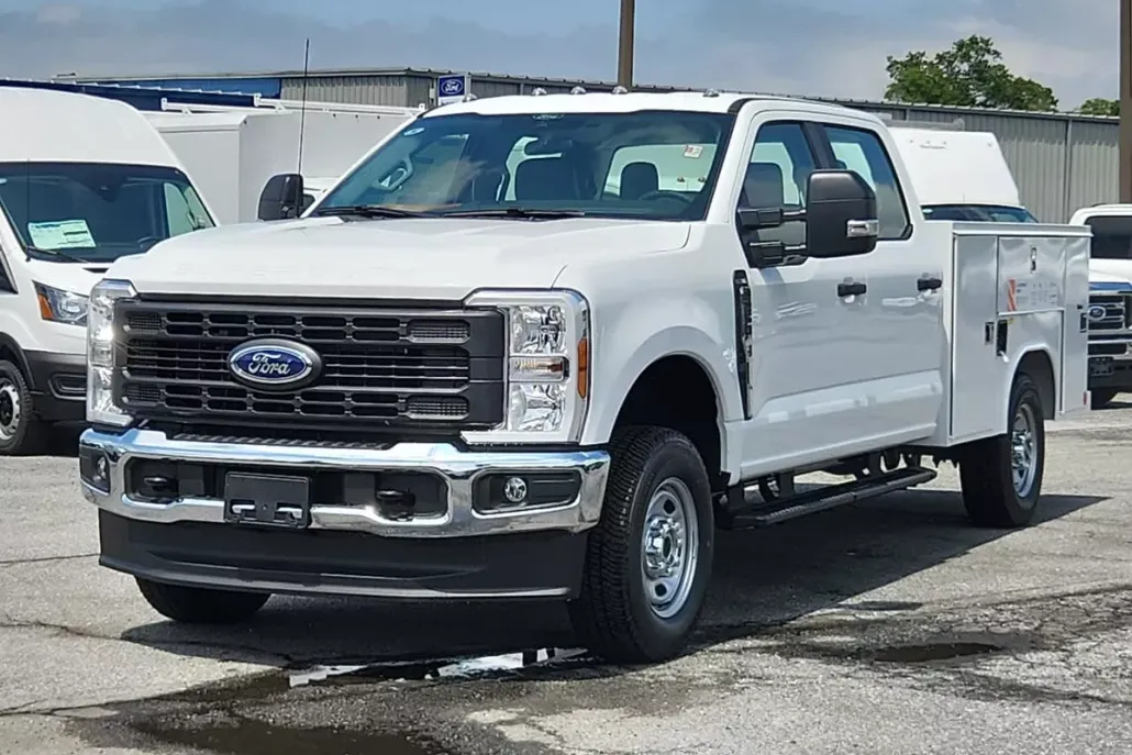 2025 Ford F-250 XL photo 1