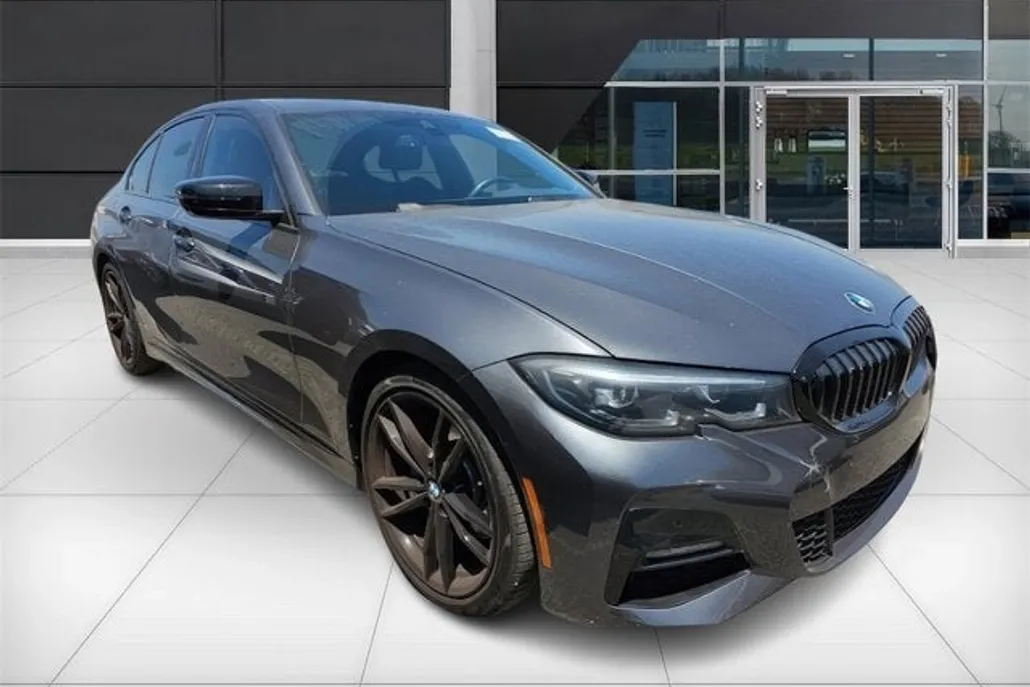 2022 Bmw 330i photo 1