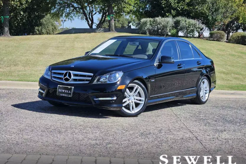 2012 Mercedes Benz C 250 Sport photo 1