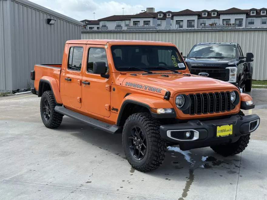 2025 Jeep Gladiator Sport photo 1