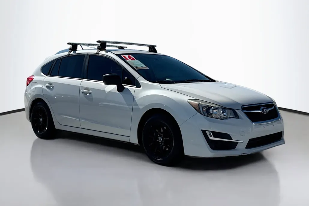 2016 Subaru Impreza 2.0i photo 1