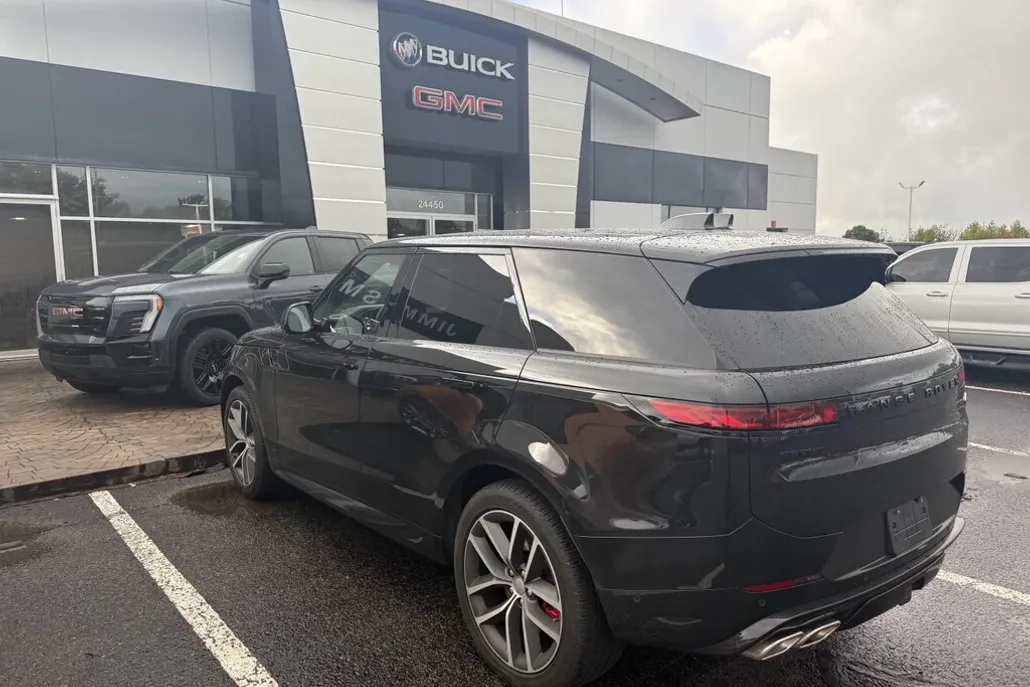 2023 Land Rover Range Rover Sport P530 First Edition photo 1