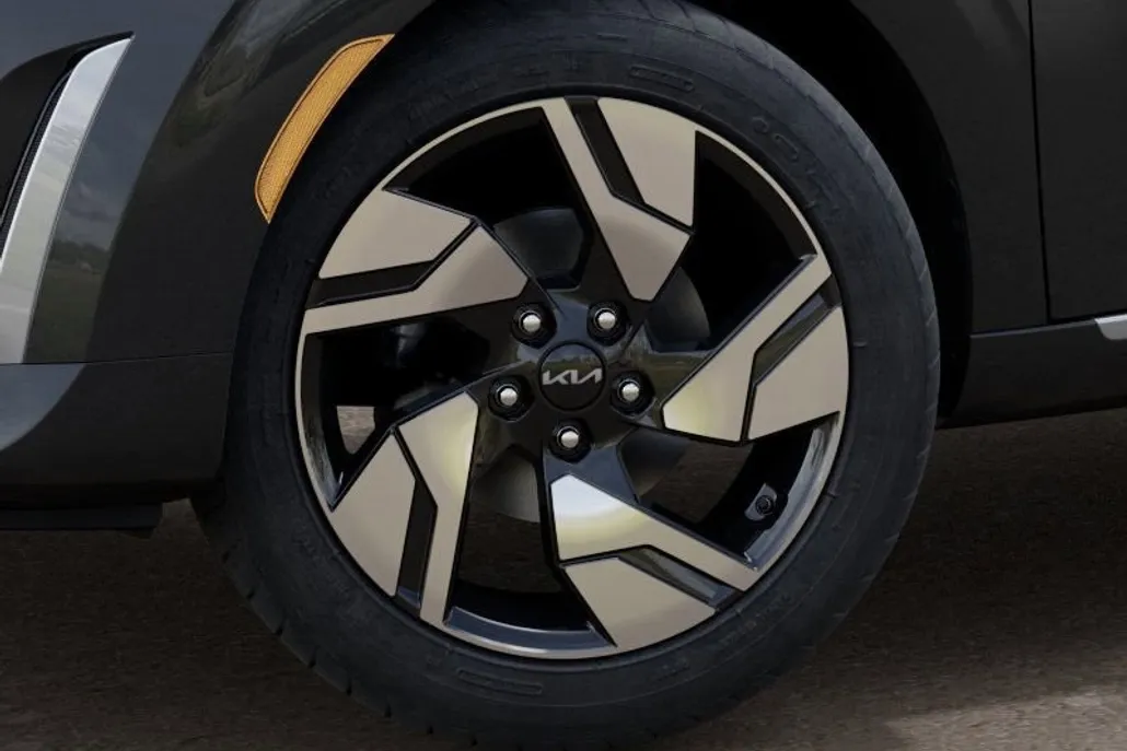 2025 Kia Soul GT-Line photo 1