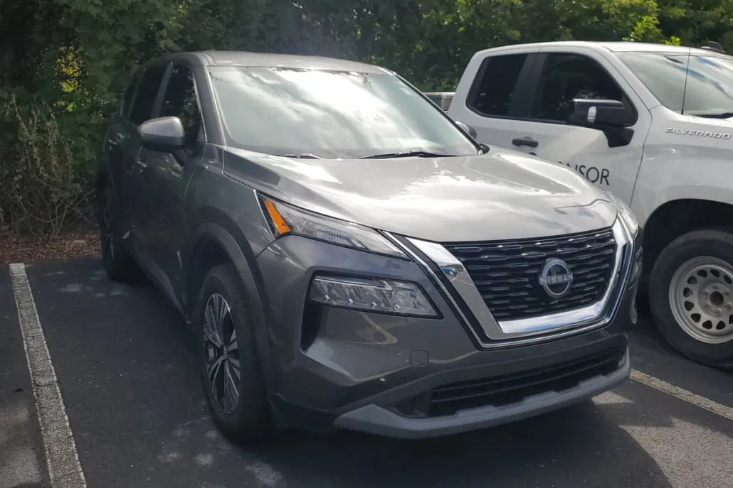 2023 Nissan Rogue SV photo 1