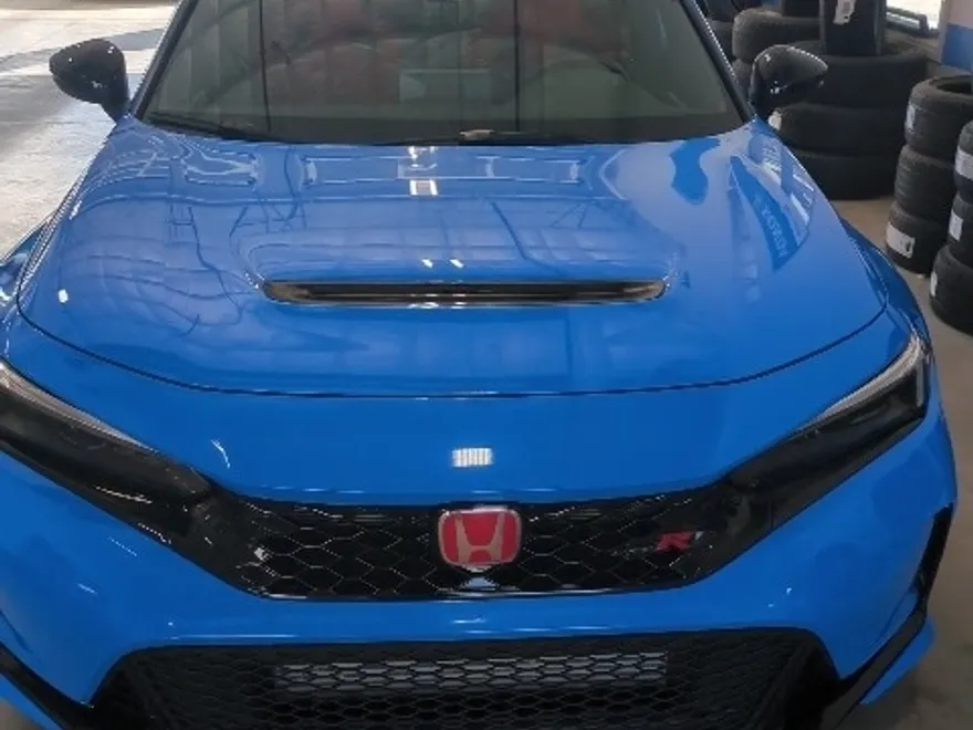 2024 Honda Civic Type R Hatchback photo 1