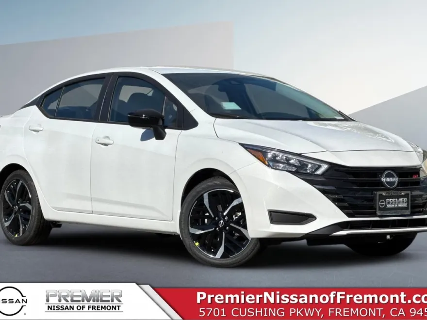 2025 Nissan Versa 1.6 SR photo 1