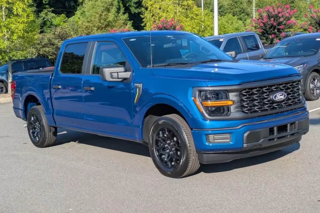 2025 Ford F-150 STX photo 1